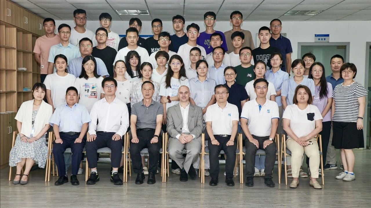國際流體機械教授專家到訪凱泉進行學(xué)術(shù)交流